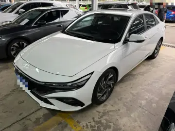 2023 Hyundai Elantra Plug-in Hybrid с пробегом 40 000 км