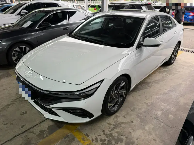 2023 Hyundai Elantra Plug-in Hybrid с пробегом 40 000 км