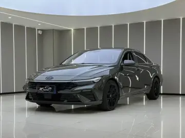 2023 Hyundai Elantra Plug-in Hybrid с пробегом 50 000 км