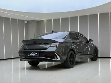 2023 Hyundai Elantra Plug-in Hybrid с пробегом 50 000 км