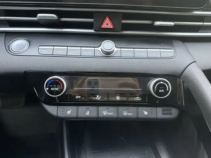 2023 Hyundai Elantra Plug-in Hybrid с пробегом 50 000 км