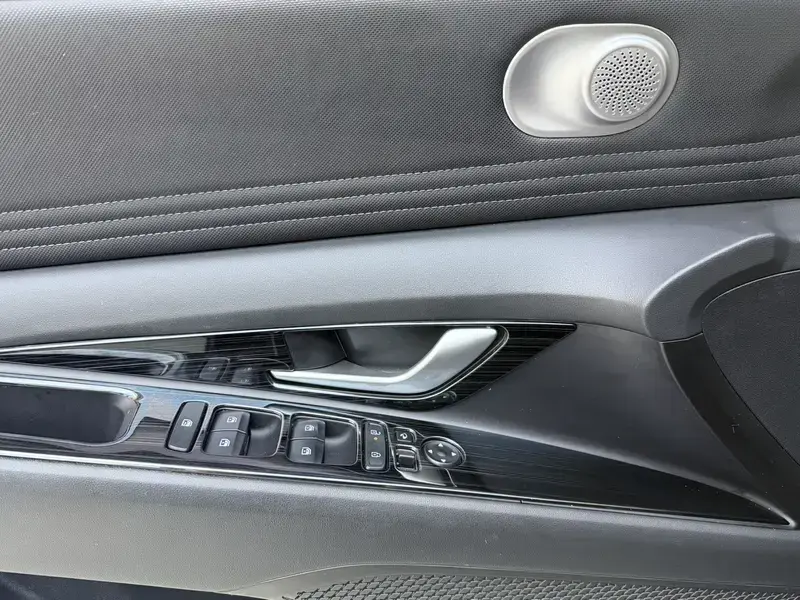 2023 Hyundai Elantra Plug-in Hybrid с пробегом 50 000 км