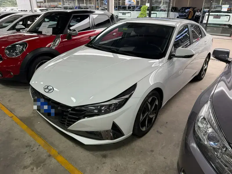 2022 Hyundai Elantra Plug-in Hybrid с пробегом 45 000 км