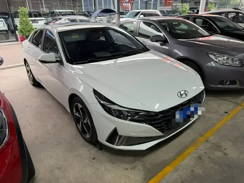 2022 Hyundai Elantra Plug-in Hybrid с пробегом 45 000 км