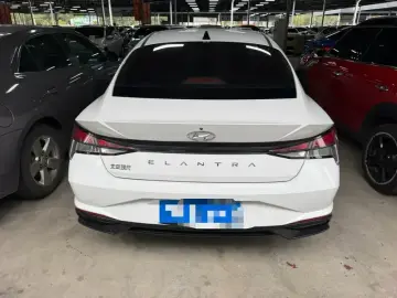 2022 Hyundai Elantra Plug-in Hybrid с пробегом 45 000 км