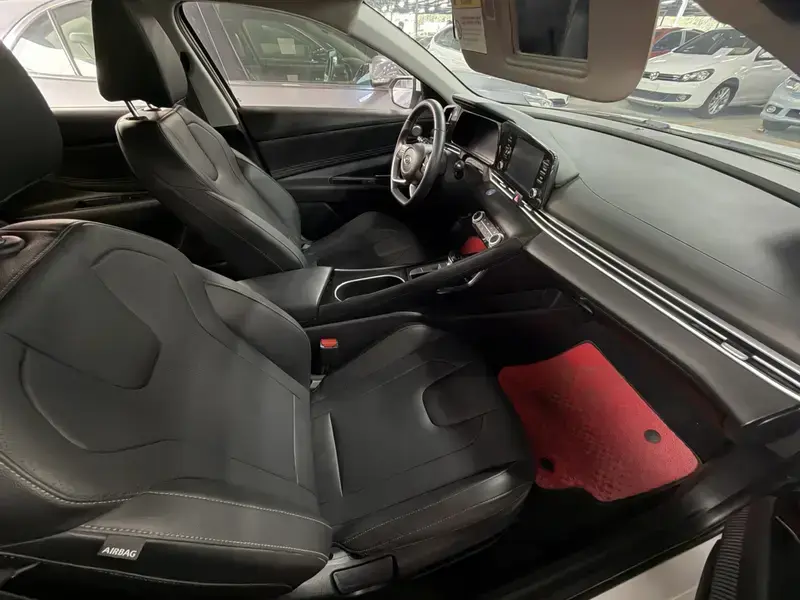2022 Hyundai Elantra Plug-in Hybrid с пробегом 45 000 км