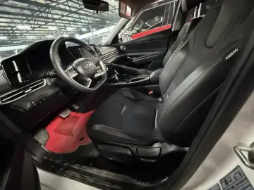 2022 Hyundai Elantra Plug-in Hybrid с пробегом 45 000 км