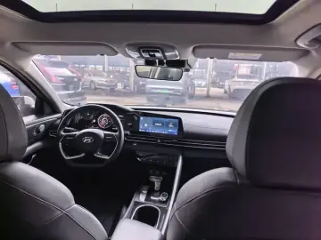 2022 Hyundai Elantra Plug-in Hybrid с пробегом 70 000 км
