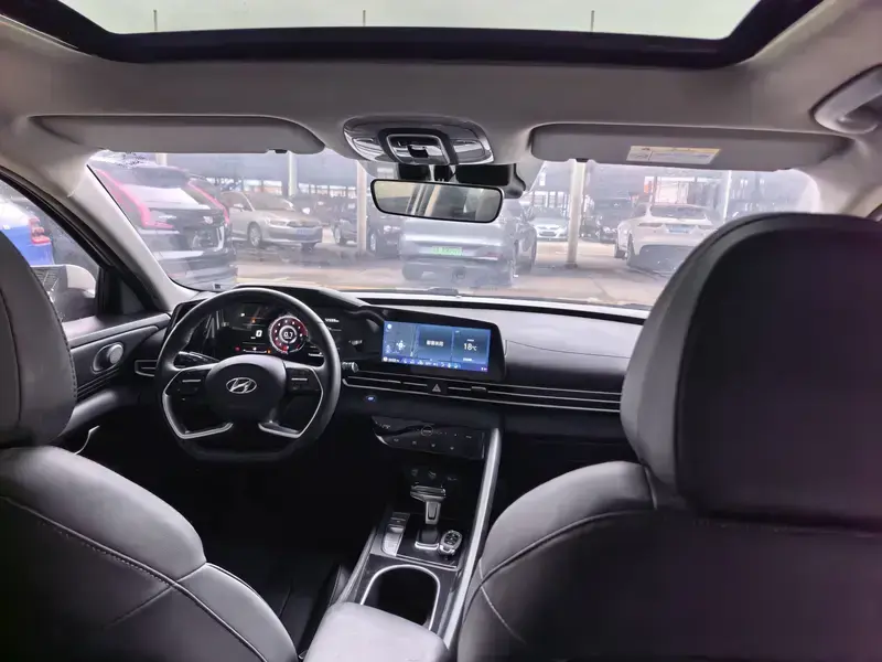 2022 Hyundai Elantra Plug-in Hybrid с пробегом 70 000 км