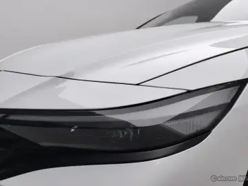 2023 Hyundai Elantra Plug-in Hybrid с пробегом 17 000 км