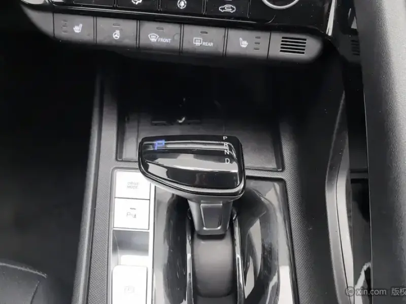2023 Hyundai Elantra Plug-in Hybrid с пробегом 17 000 км