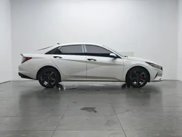 2021 Hyundai Elantra Plug-in Hybrid с пробегом 73 600 км