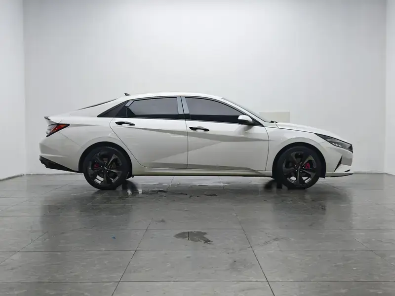 2021 Hyundai Elantra Plug-in Hybrid с пробегом 73 600 км