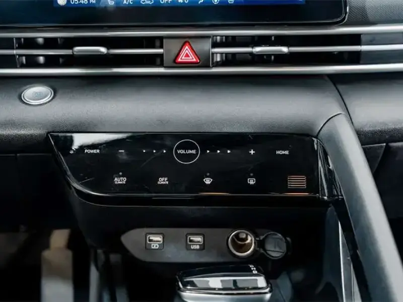 2022 Hyundai Elantra Plug-in Hybrid с пробегом 56 300 км