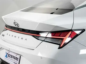 2022 Hyundai Elantra Plug-in Hybrid с пробегом 56 300 км
