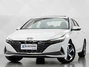 2022 Hyundai Elantra Plug-in Hybrid с пробегом 56 300 км