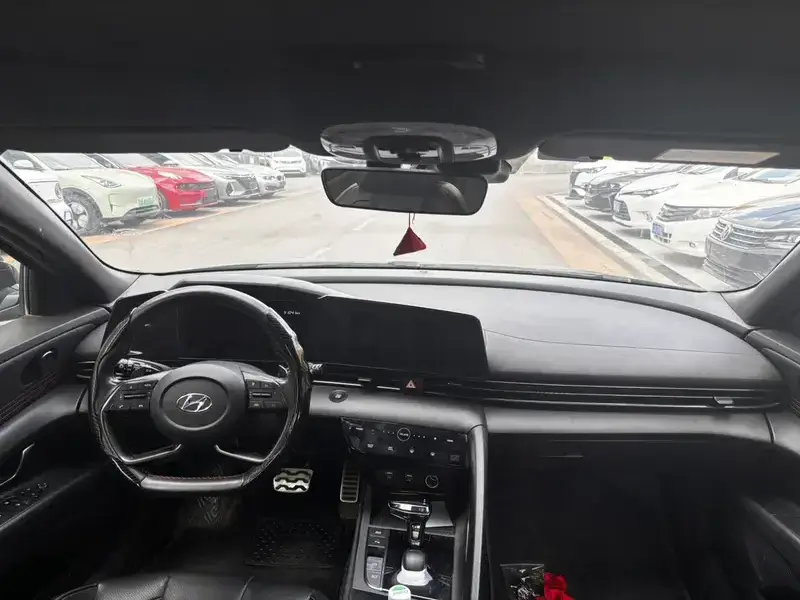 2021 Hyundai Elantra Plug-in Hybrid с пробегом 67 800 км