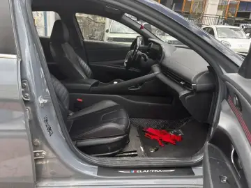2021 Hyundai Elantra Plug-in Hybrid с пробегом 67 800 км