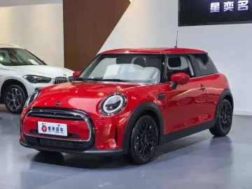 2023 Mini MINI с пробегом 36 000 км