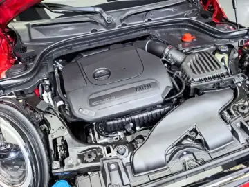 2023 Mini MINI с пробегом 36 000 км