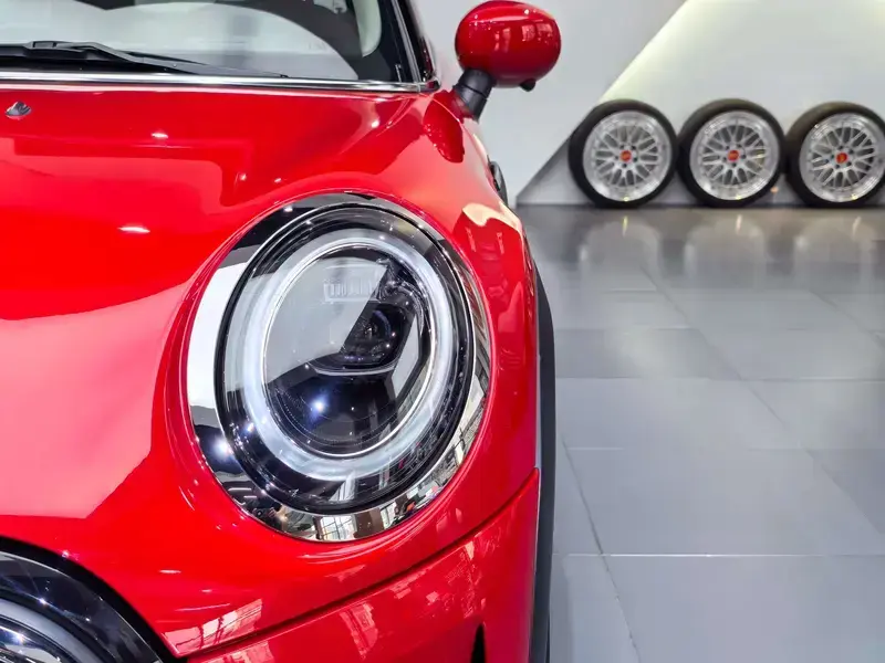 2023 Mini MINI с пробегом 36 000 км
