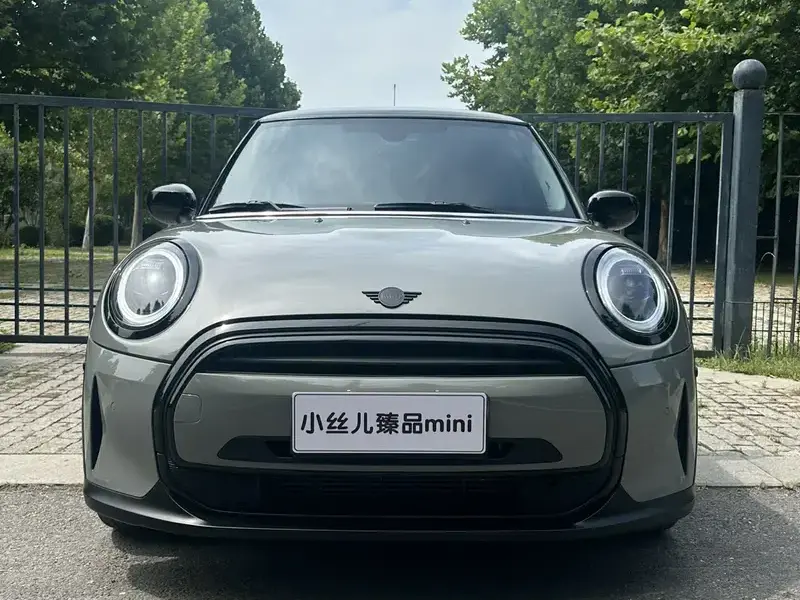 2022 Mini MINI с пробегом 50 000 км