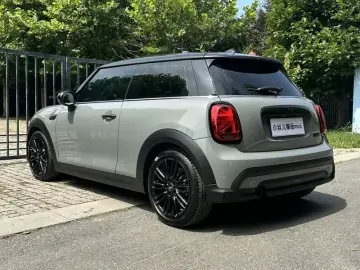 2022 Mini MINI с пробегом 50 000 км