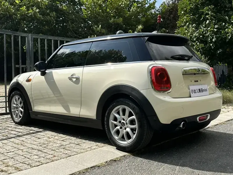 2014 Mini Electric MINI COOPER с пробегом 80 000 км