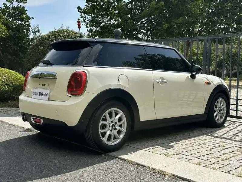 2014 Mini Electric MINI COOPER с пробегом 80 000 км