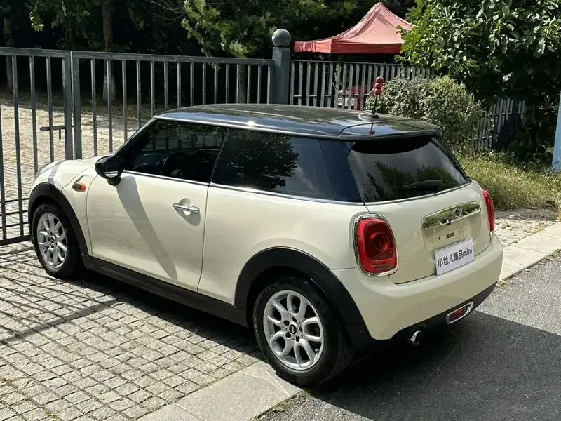 2014 Mini Electric MINI COOPER с пробегом 80 000 км