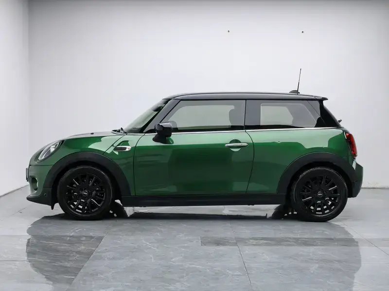 2021 Mini MINI с пробегом 87 500 км
