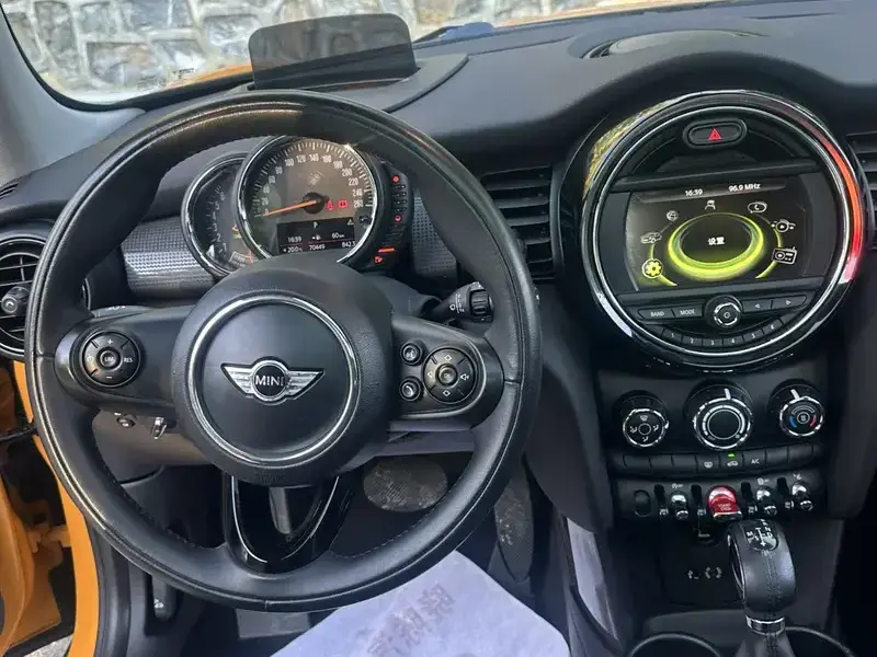 2014 Mini MINI с пробегом 70 000 км