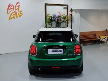 2021 Mini MINI с пробегом 16 200 км