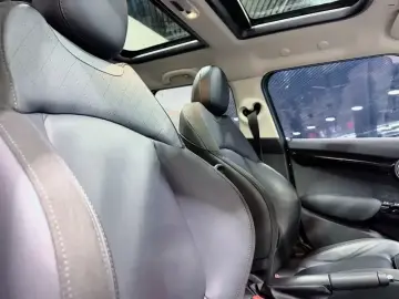 2021 Mini MINI с пробегом 16 200 км