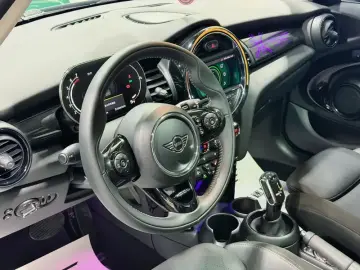 2021 Mini MINI с пробегом 16 200 км