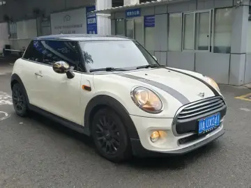 2018 Mini MINI с пробегом 82 900 км