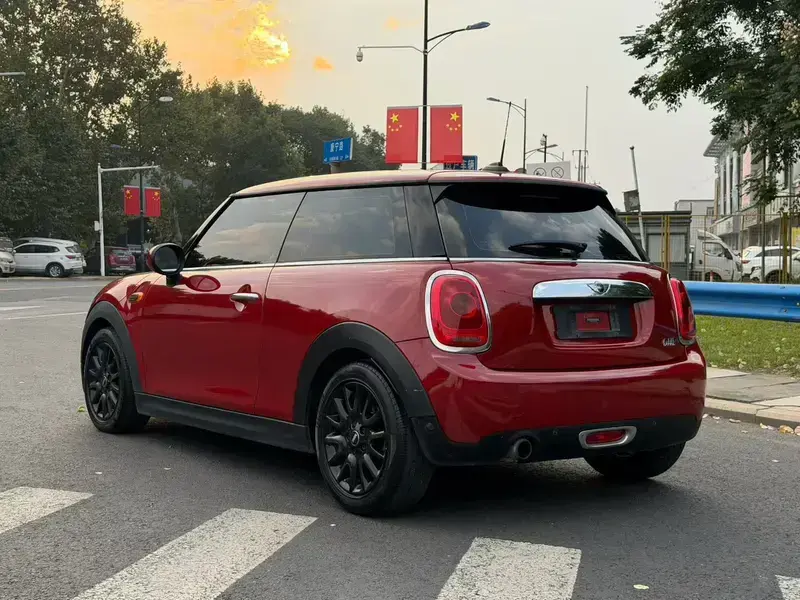 2016 Mini Electric MINI COOPER с пробегом 70 000 км