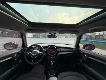 2016 Mini Electric MINI COOPER с пробегом 70 000 км