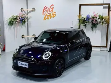 2023 Mini Electric MINI COOPER с пробегом 11 000 км