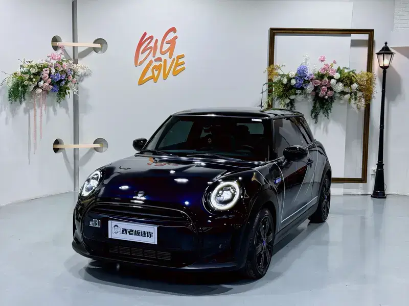 2023 Mini Electric MINI COOPER с пробегом 11 000 км