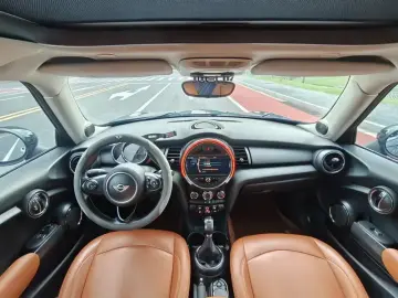 2016 Mini MINI с пробегом 118 000 км