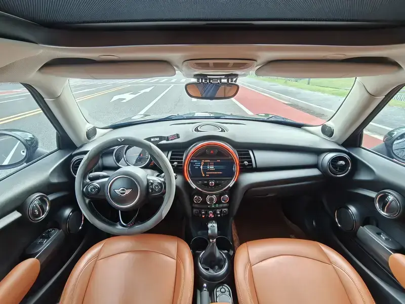 2016 Mini MINI с пробегом 118 000 км