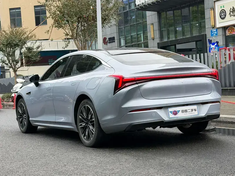 2022 Hozon Nezha S с пробегом 54 000 км