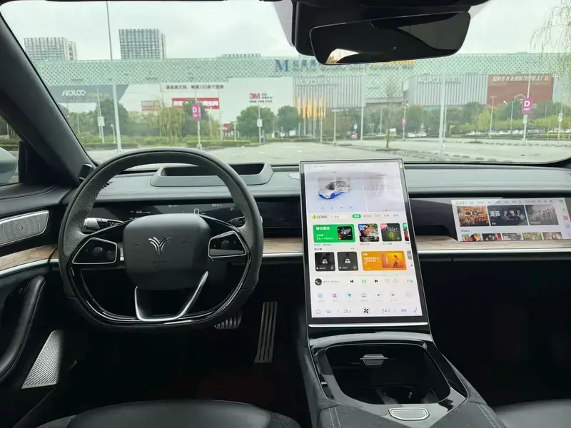 2022 Hozon Nezha S с пробегом 65 000 км