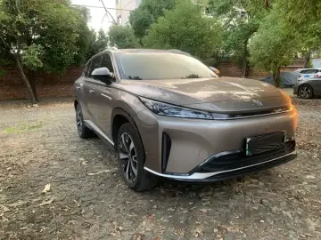 2024 Roewe D5X DMH с пробегом 21 000 км