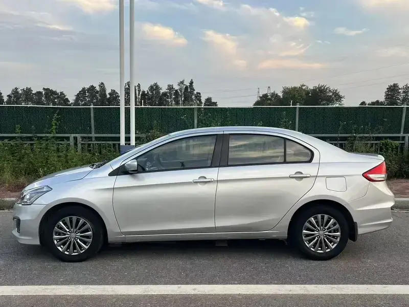 2015 Suzuki Alivio с пробегом 100 000 км