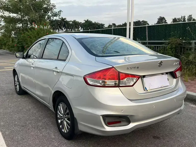 2015 Suzuki Alivio с пробегом 100 000 км
