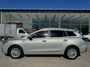 2020 Roewe Ei5 с пробегом 58 000 км