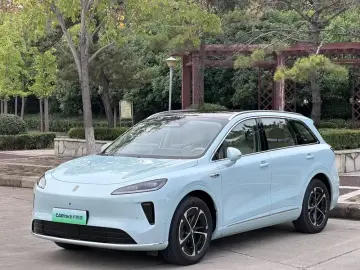 Stelato SUV