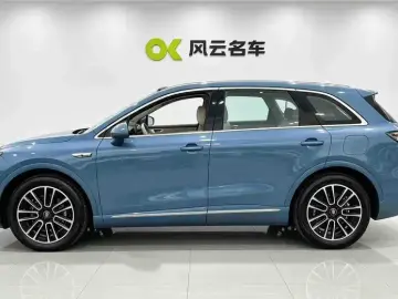 2025 Stelato SUV с пробегом 15 100 км